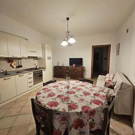 Lisa Apartment